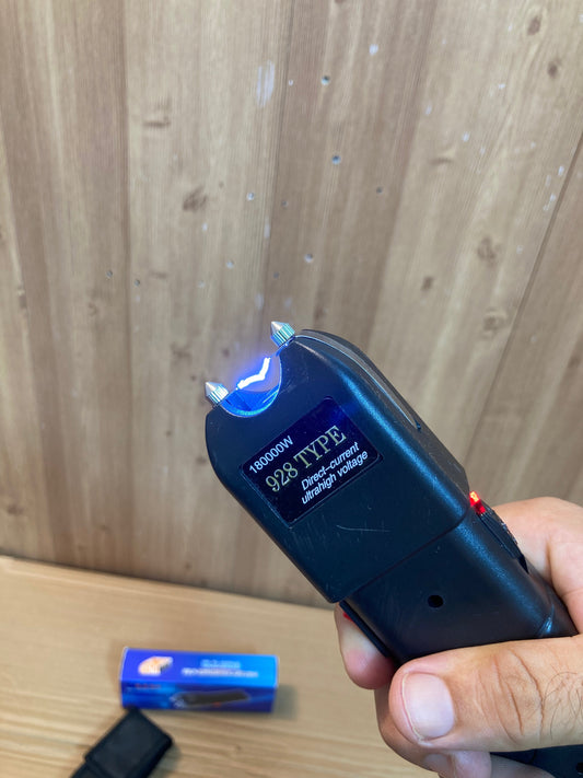 Self-Defensive Stun Gun with Flashlight – 928 Type – 12000k Volt