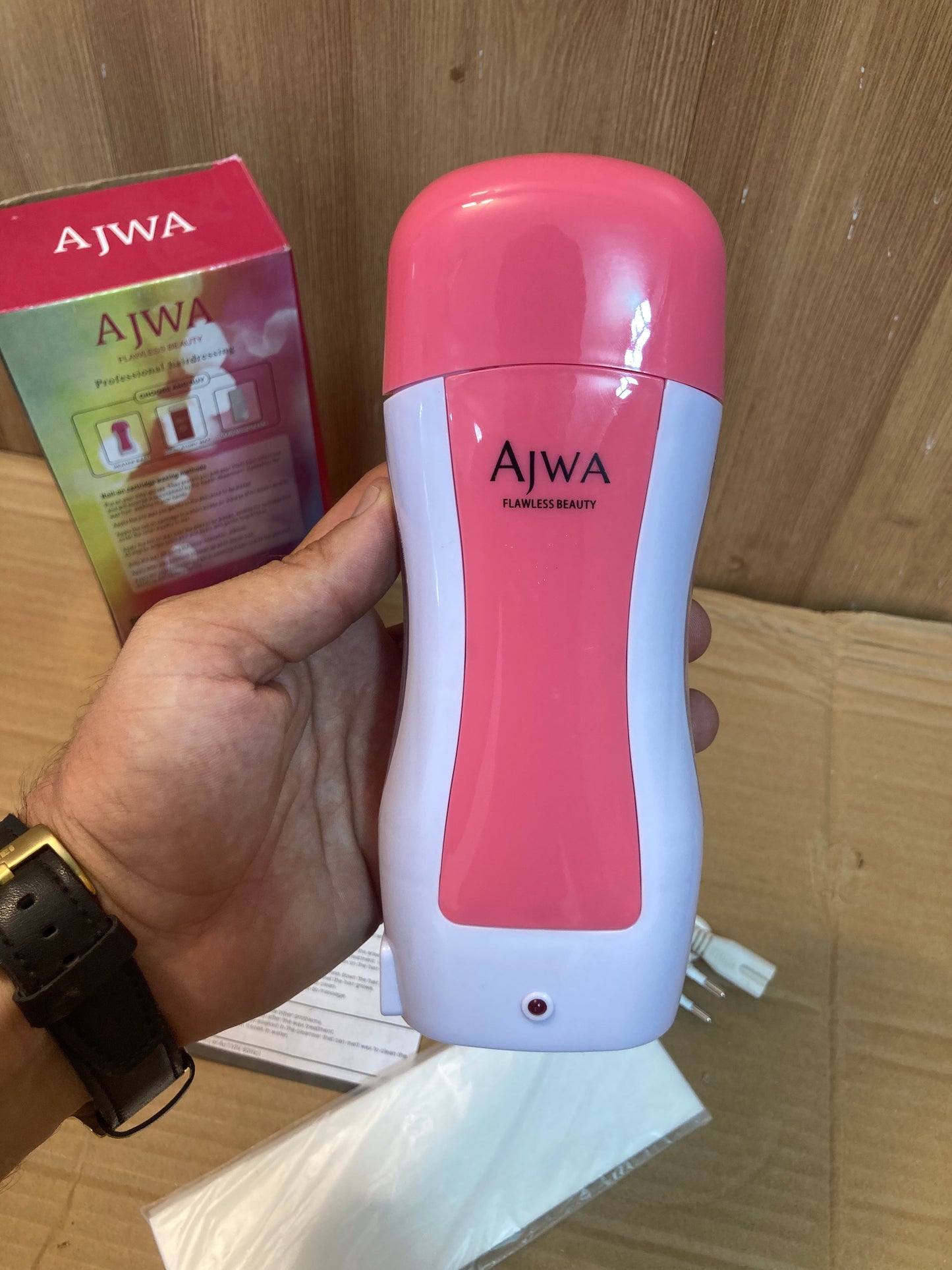 Portable Depilatory Roll-on wax heater