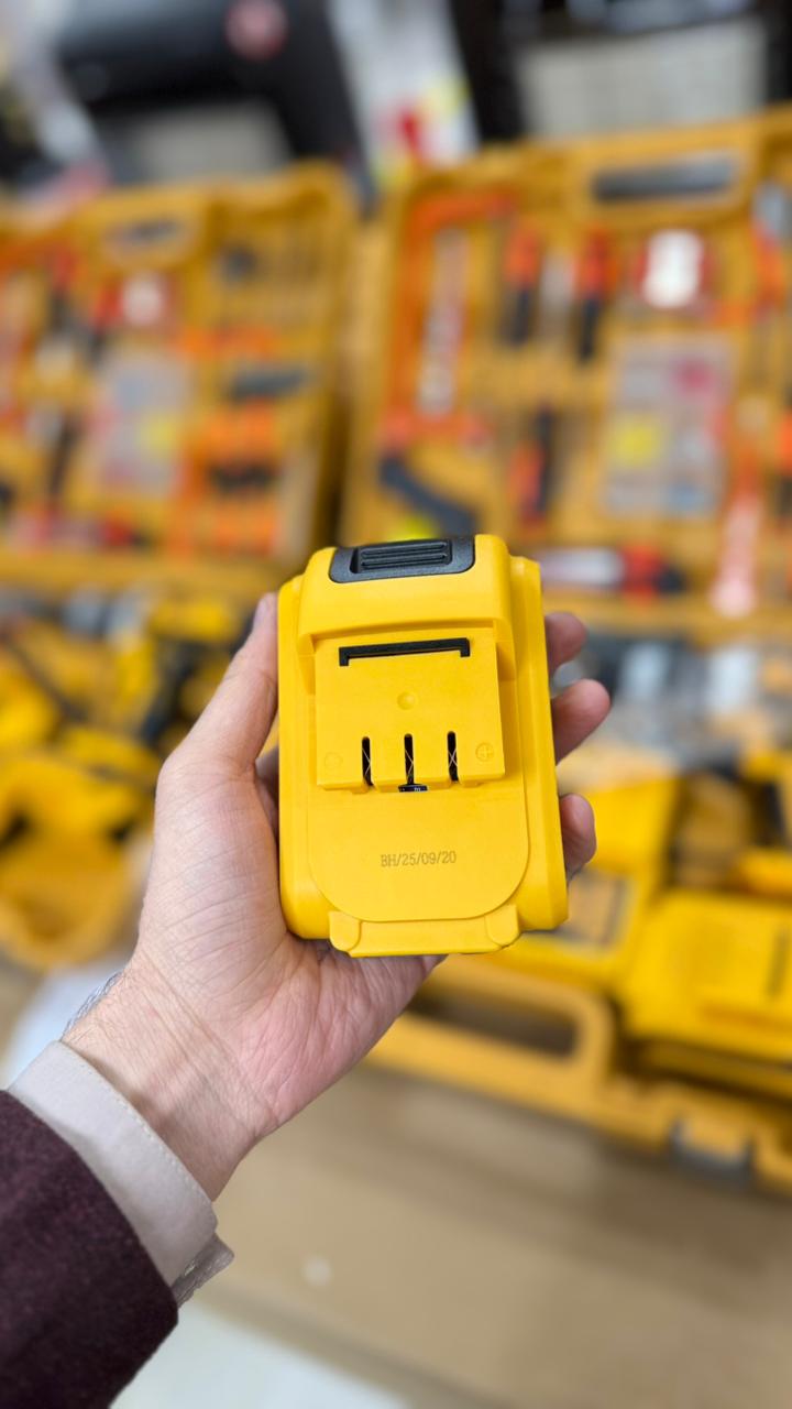 DEWALT 48V Power Drill Kit | 56 Accessories + 2 Rechargeable Lithium Batteries